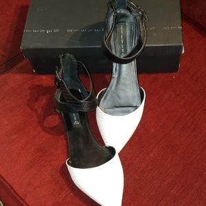 STEVEN by Steve Madden White and Black Elina Flats